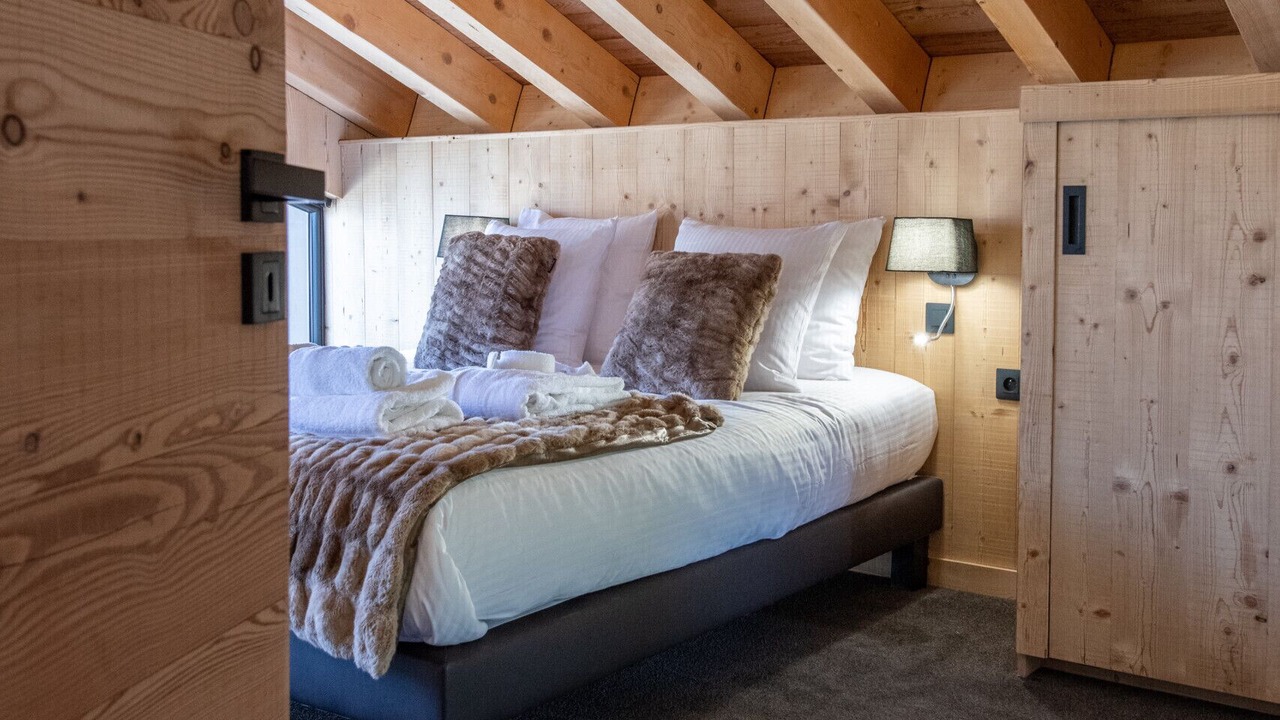 Photo of Bedroom in Eclose-Est