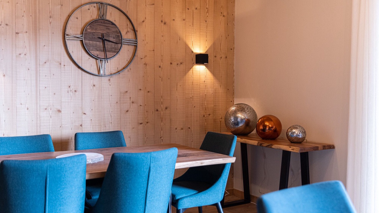 Photo of Others in Eclose-Est