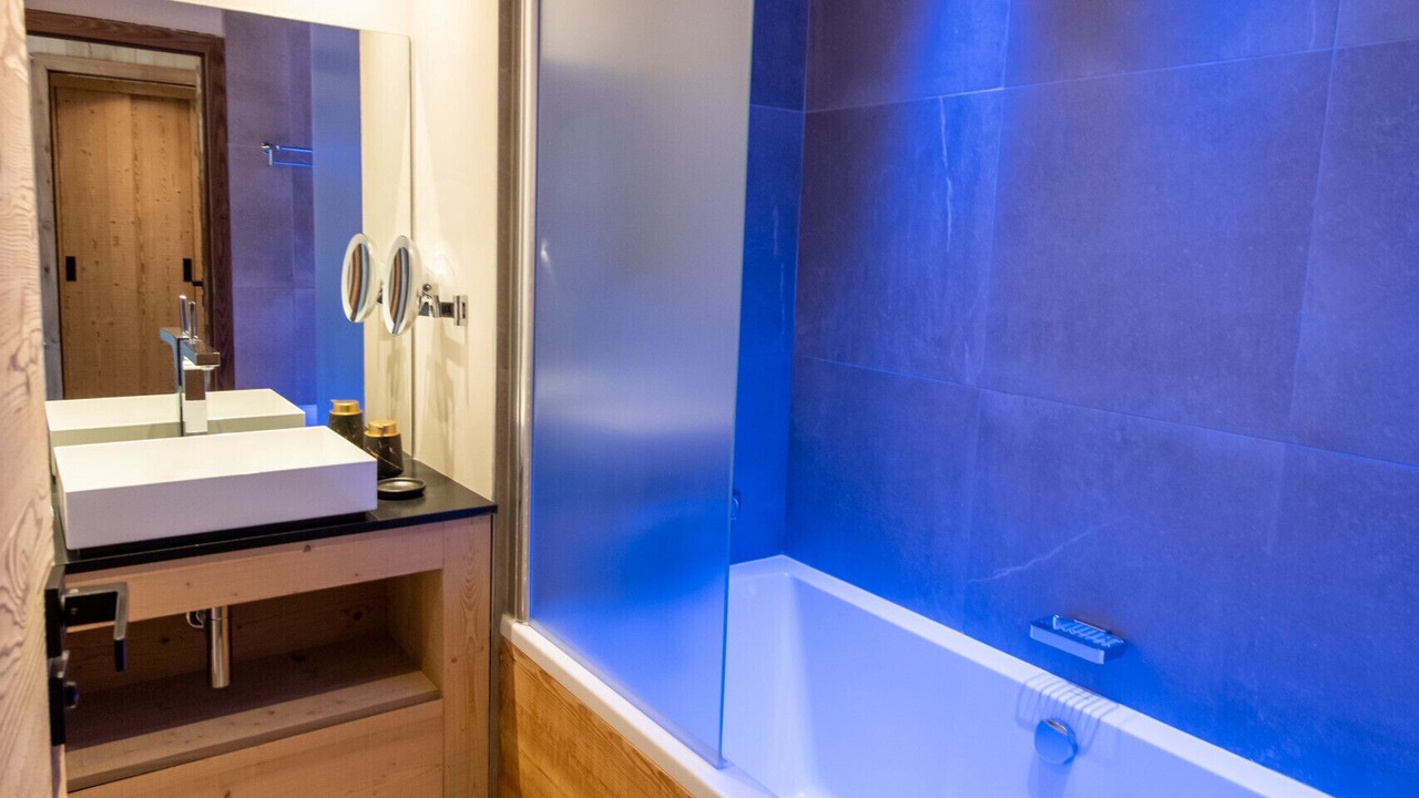 Photo of Bathroom in Eclose-Est