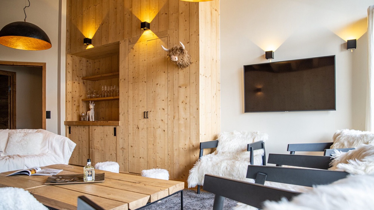 Photo of Others in Eclose-Est