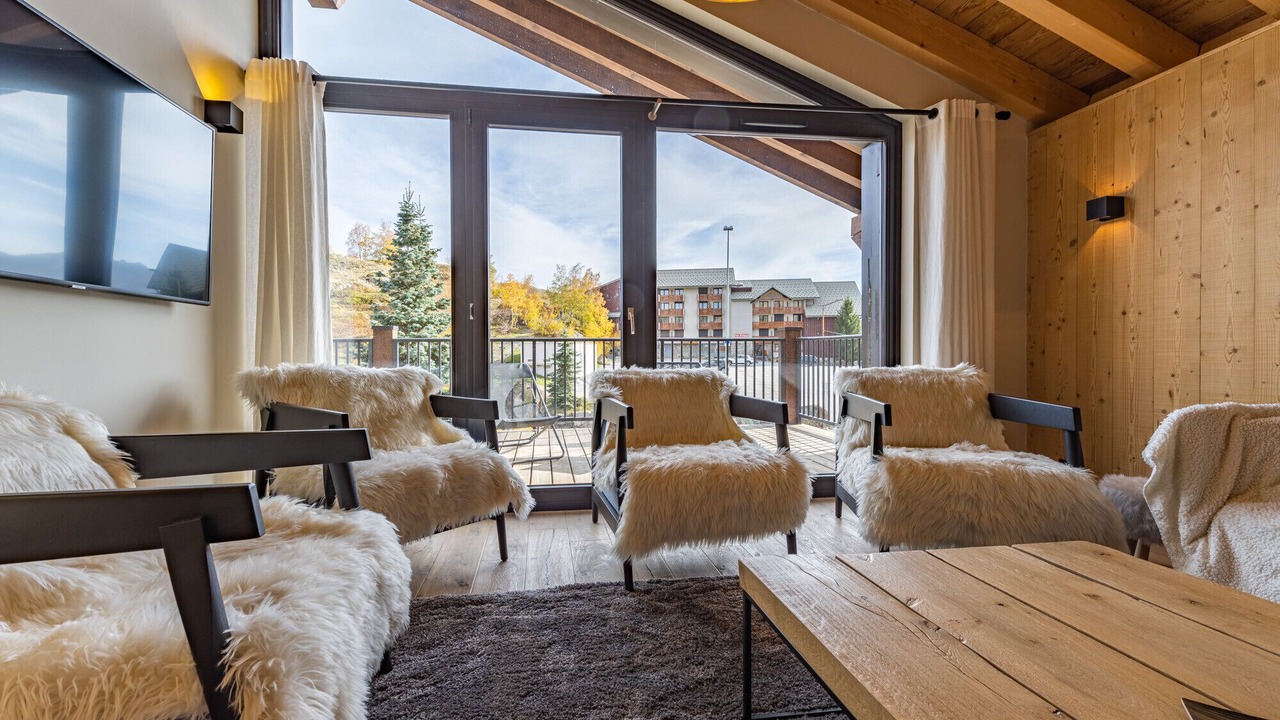 Photo of Livingroom in Eclose-Est