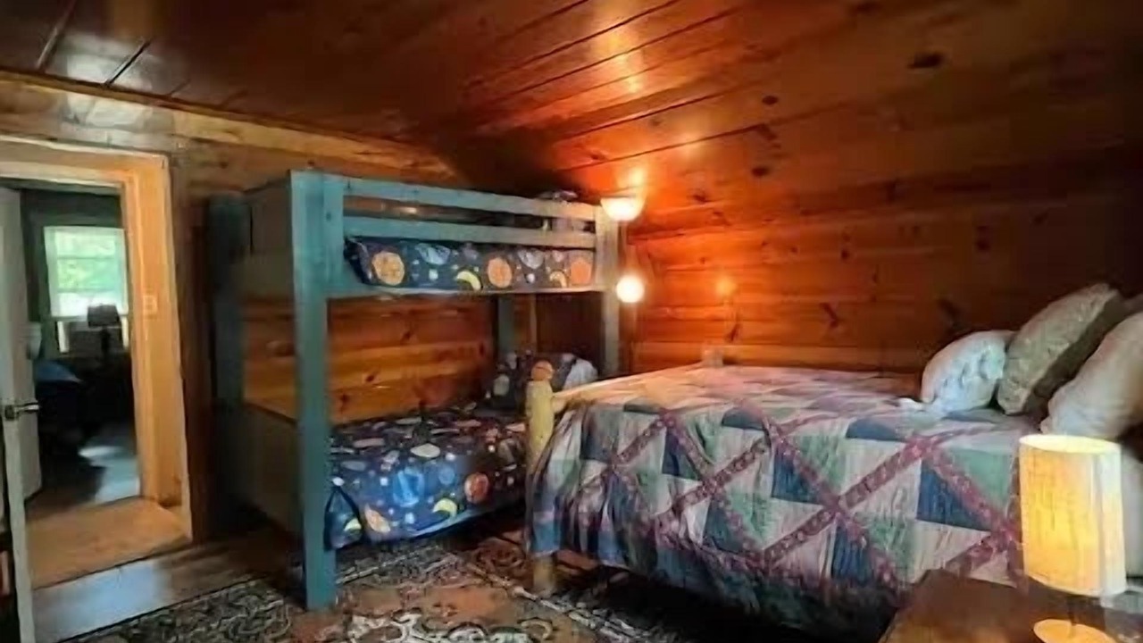 Photo of Bedroom in Roscommon County
