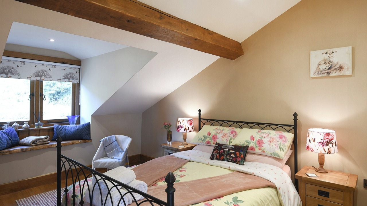 Photo of Others in Kingswood