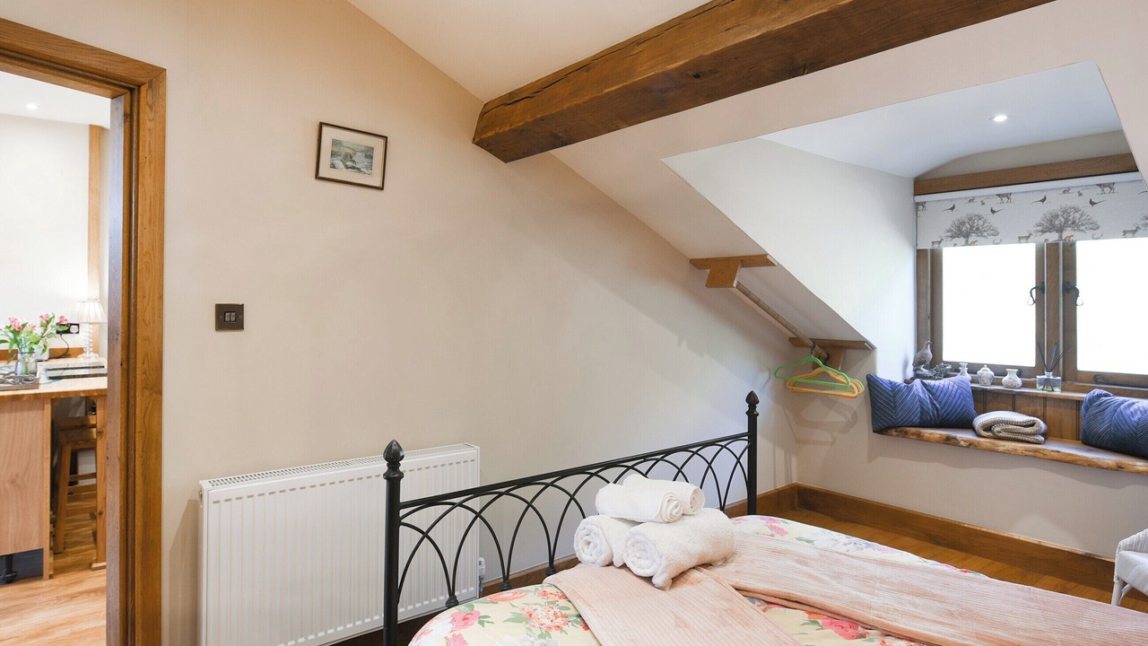 Photo of Others in Kingswood