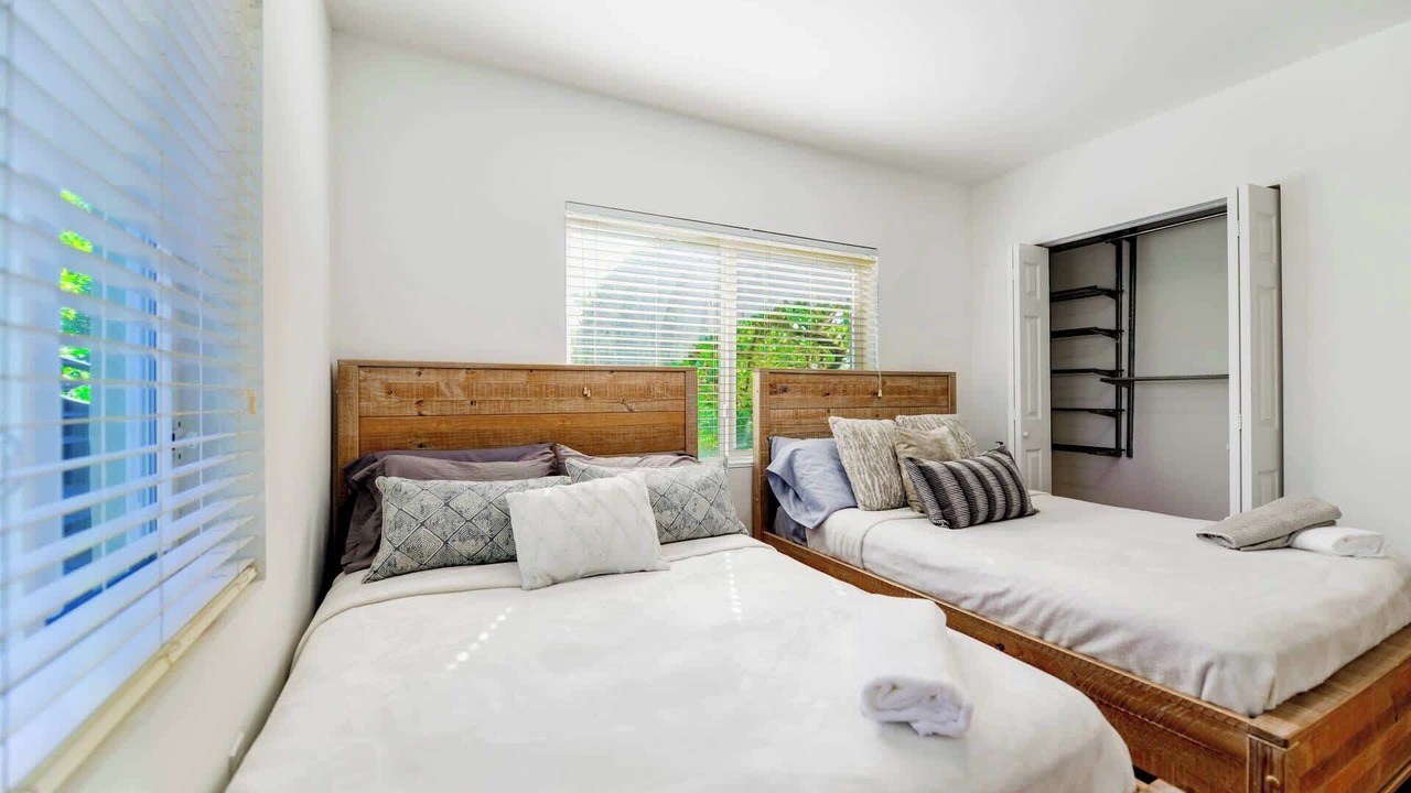 Photo of Bedroom in Ludlam