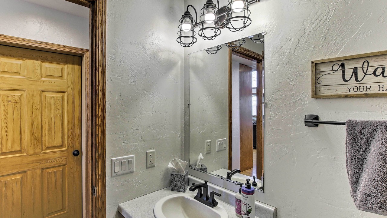 Photo of Bathroom in Cecil