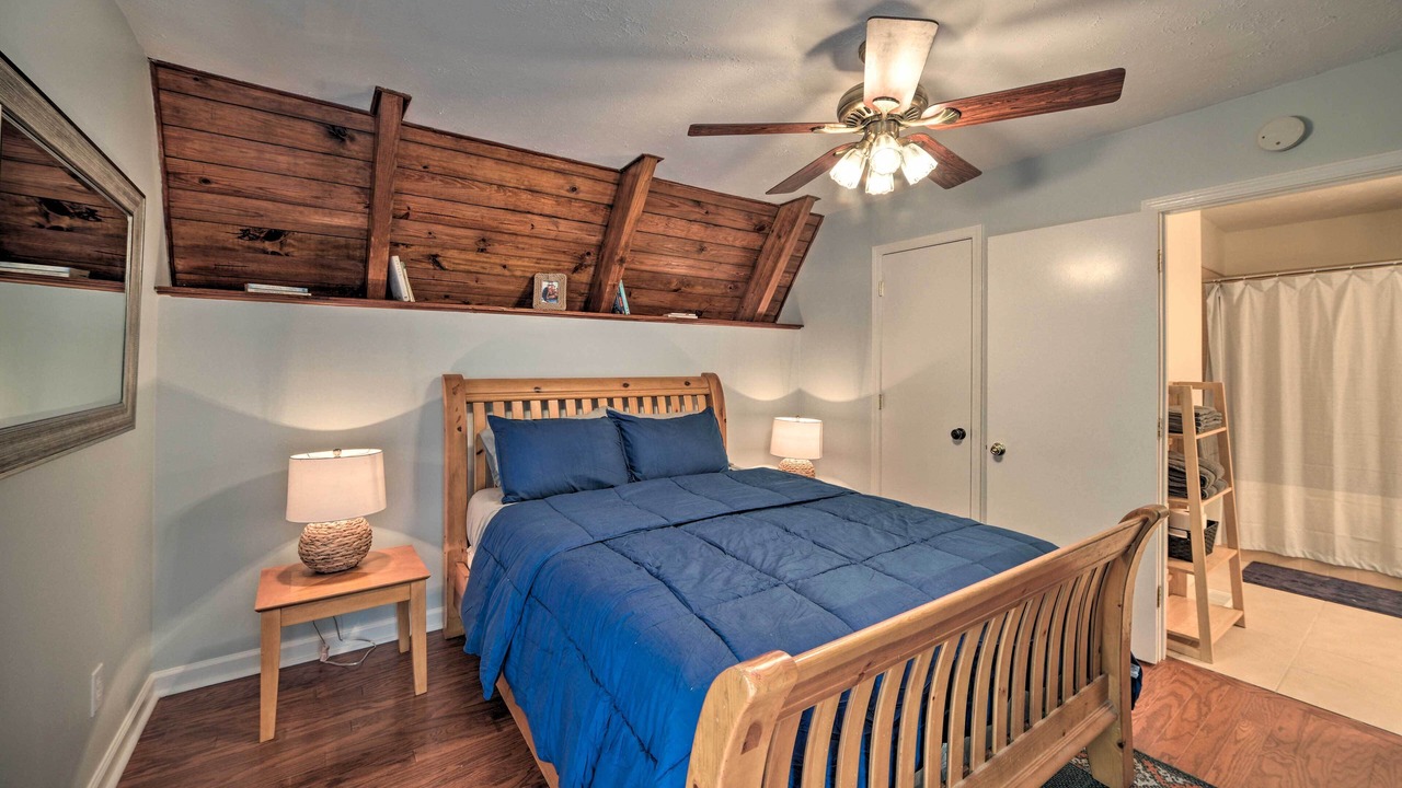 Photo of Bedroom in Benton