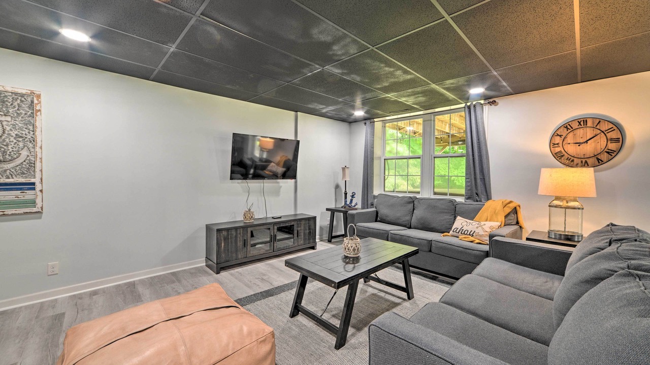 Photo of Livingroom in Benton