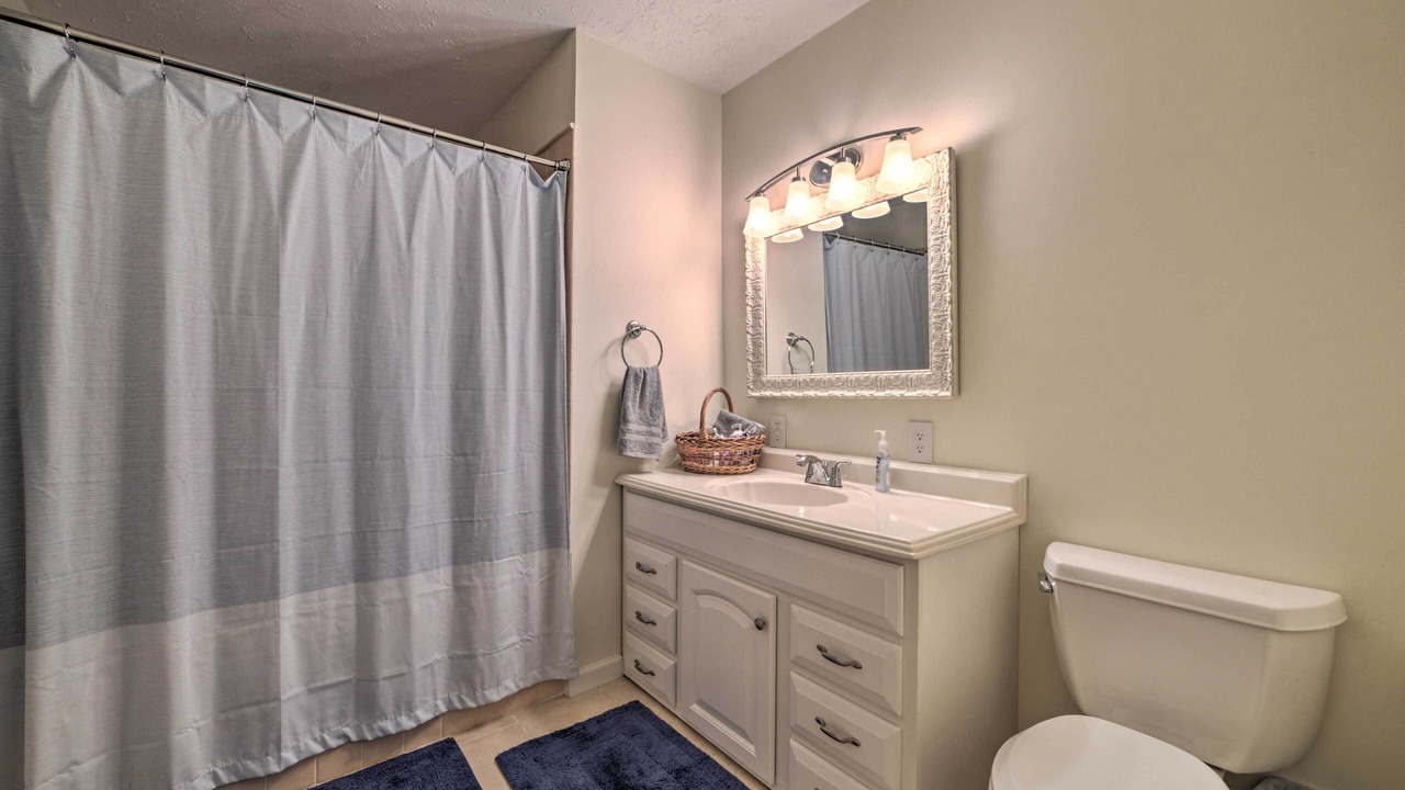 Photo of Bathroom in Benton