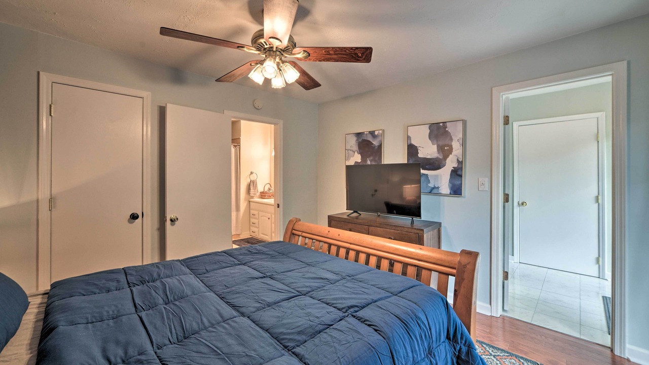 Photo of Bedroom in Benton