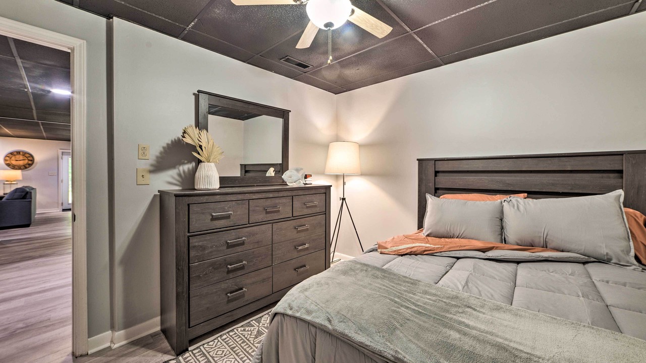 Photo of Bedroom in Benton
