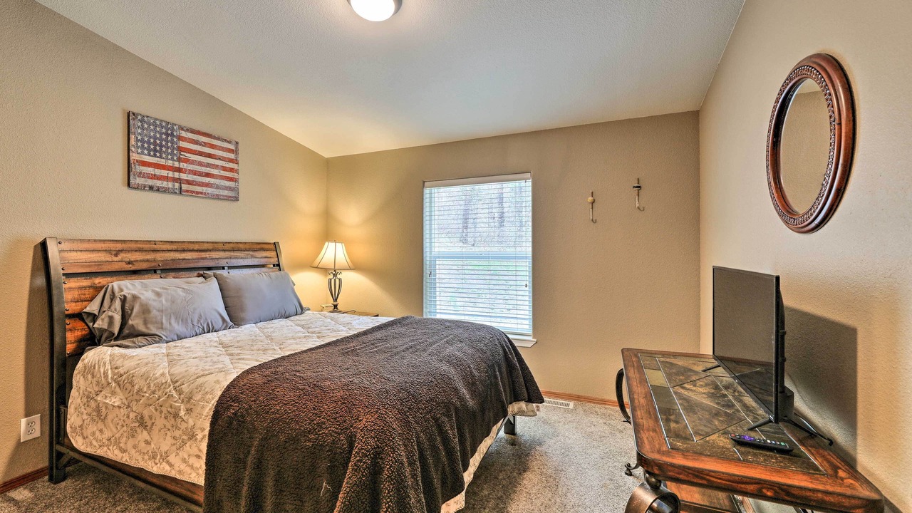 Photo of Bedroom in Irwin