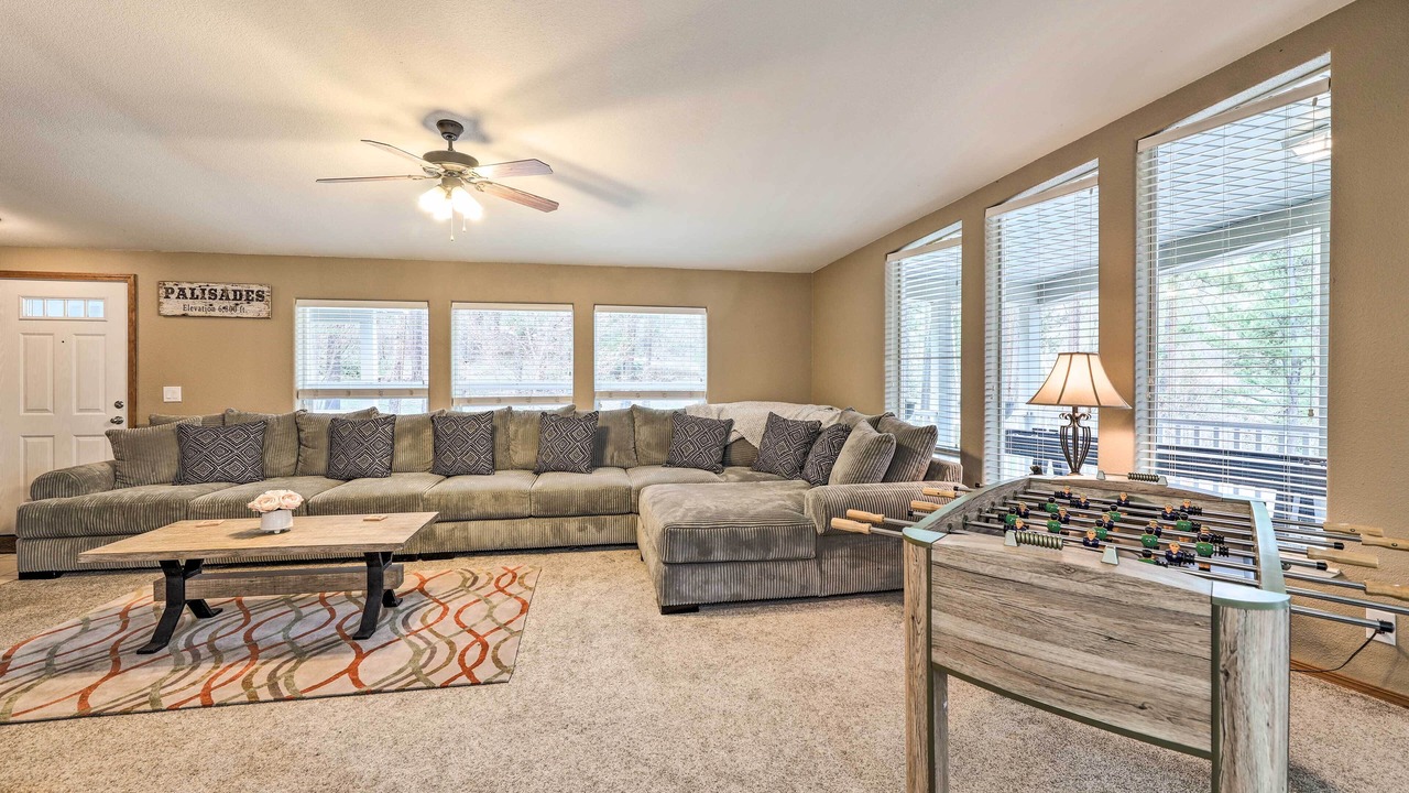 Photo of Livingroom in Irwin