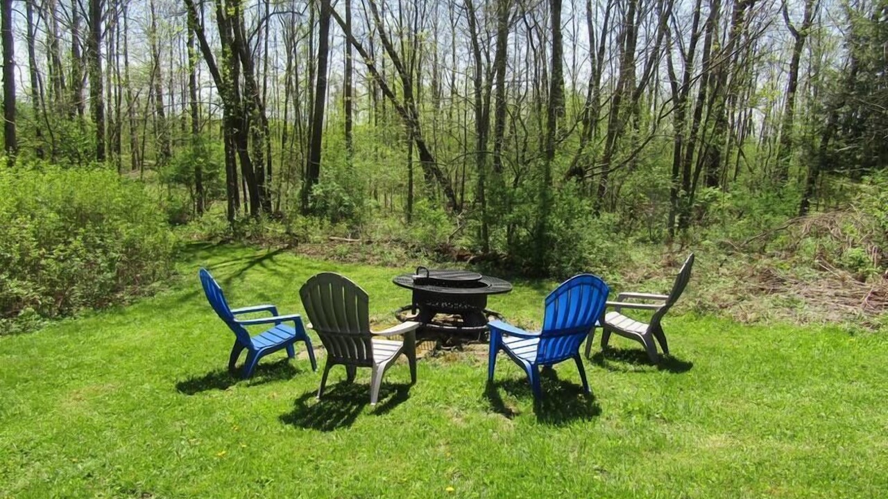 Photo of Others in Mainesburg