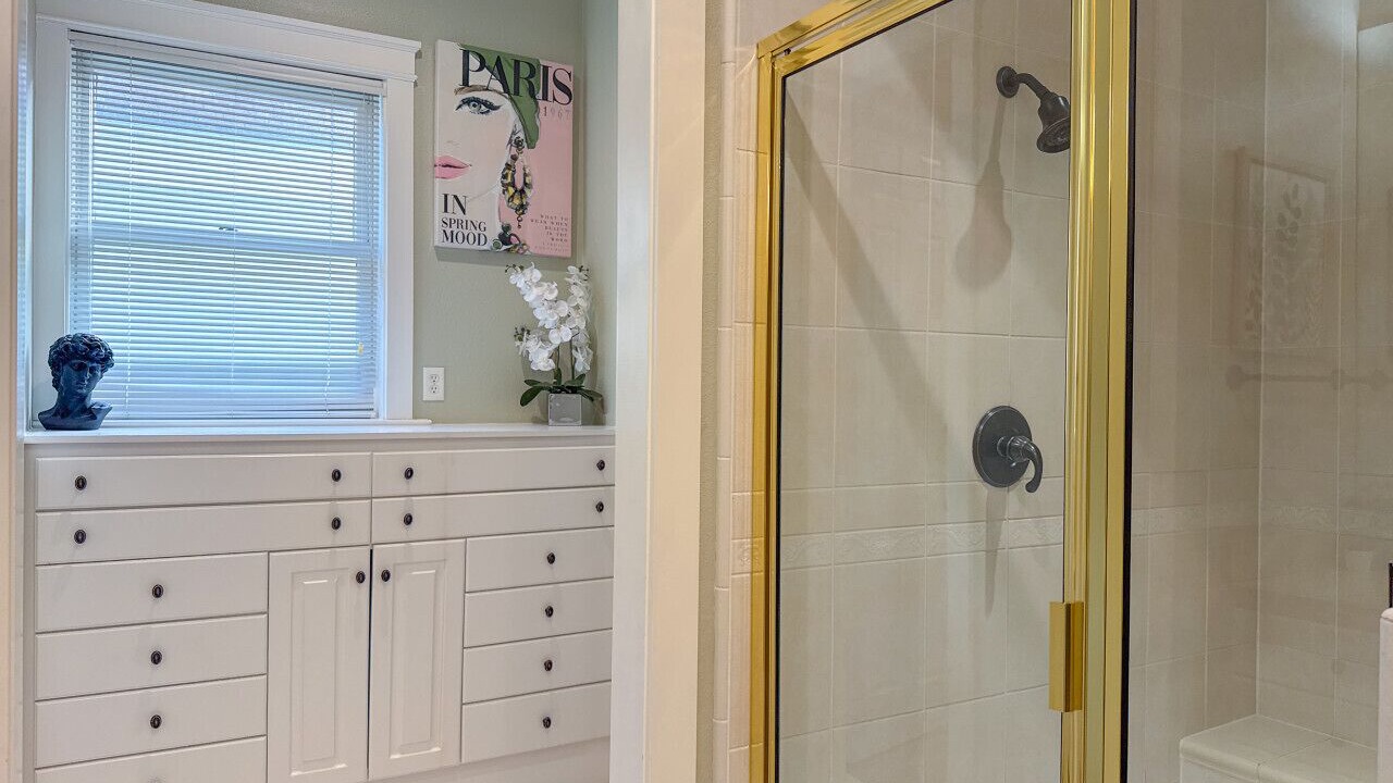 Photo of Bathroom in Uptown