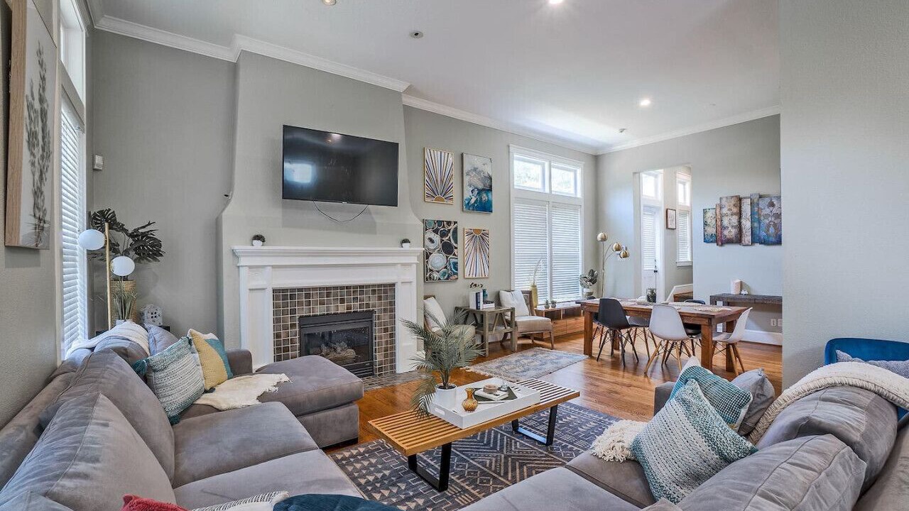 Photo of Livingroom in Uptown