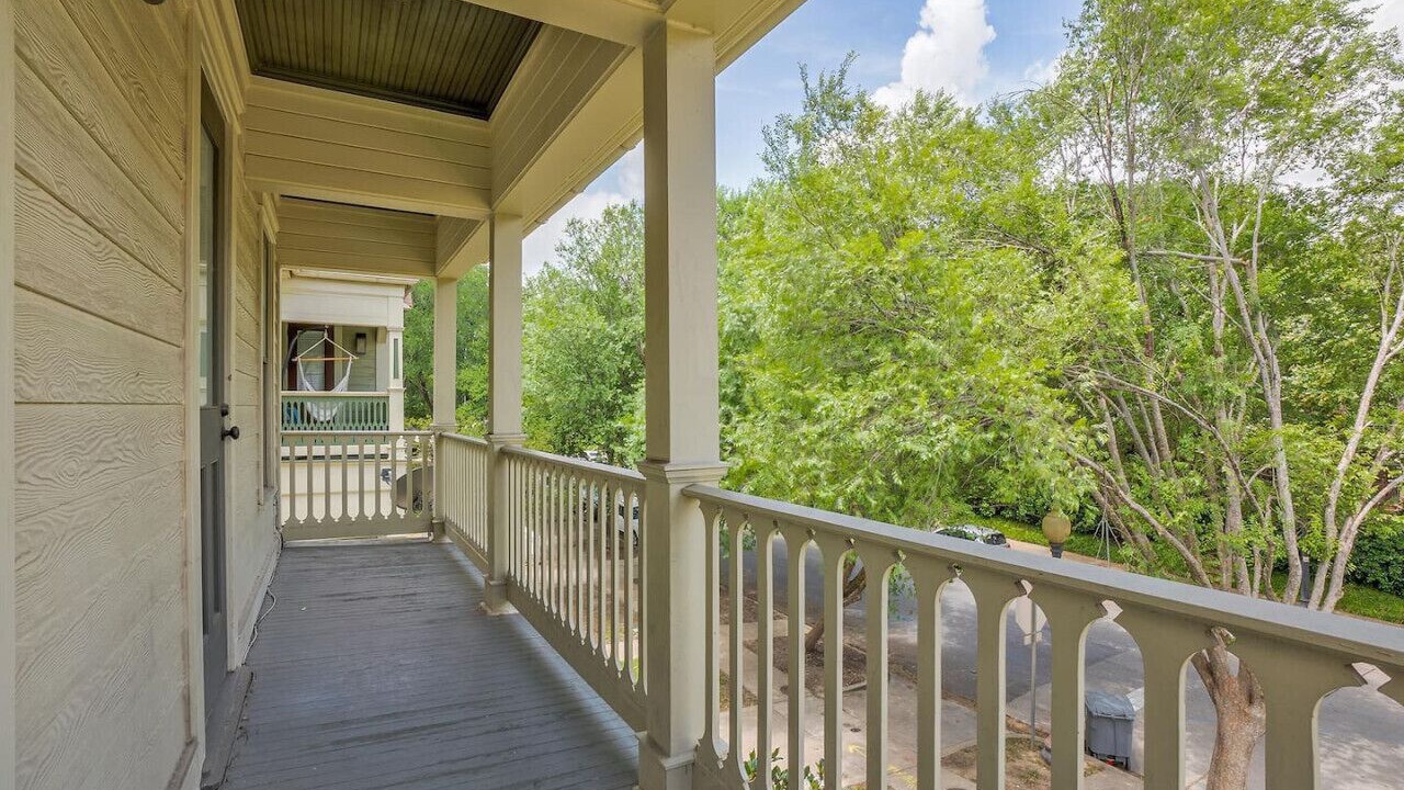 Photo of Patio Balcony in Uptown