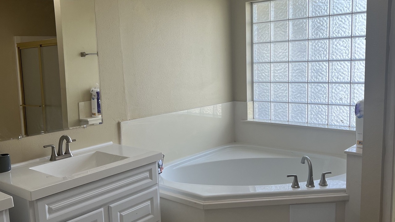 Photo of Bathroom in LaPlace