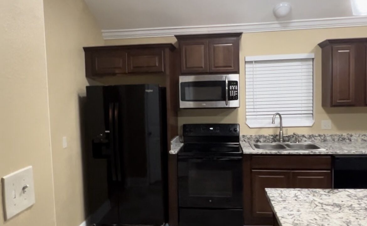 Photo of Kitchen in LaPlace