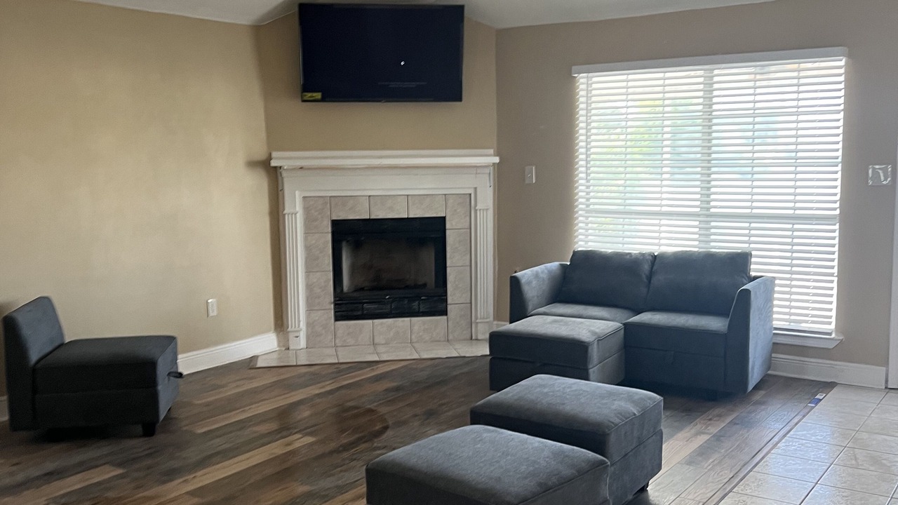Photo of Livingroom in LaPlace