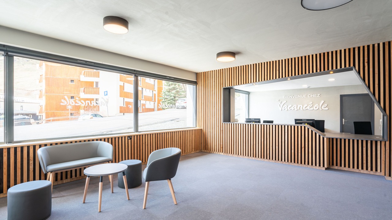 Photo of Others in Auris