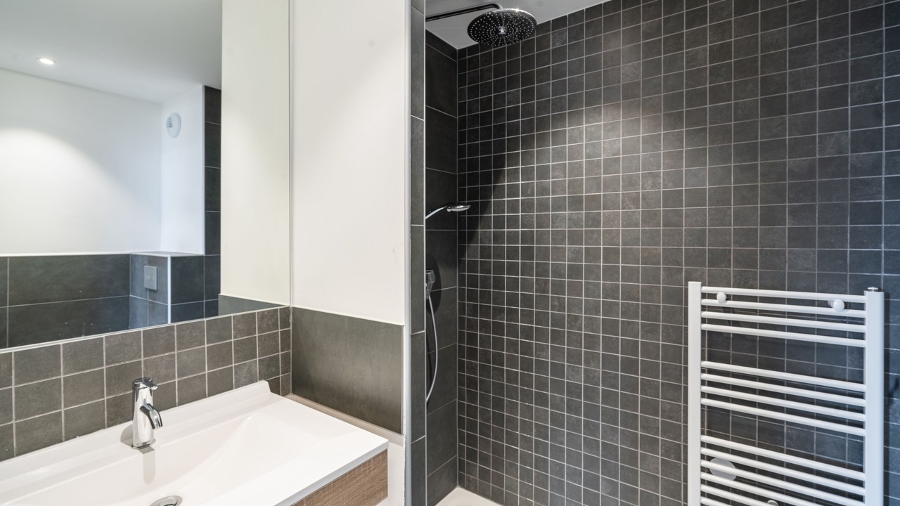 Photo of Bathroom in Auris