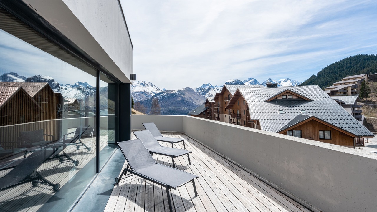 Photo of Outdoor in Auris