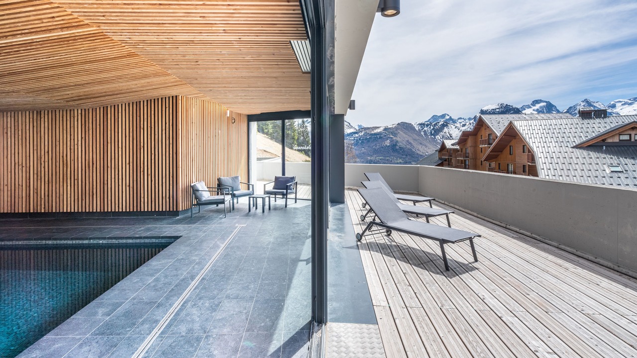 Photo of Outdoor in Auris