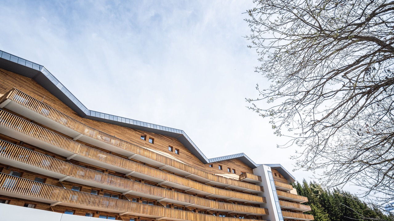 Photo of Outdoor in Auris