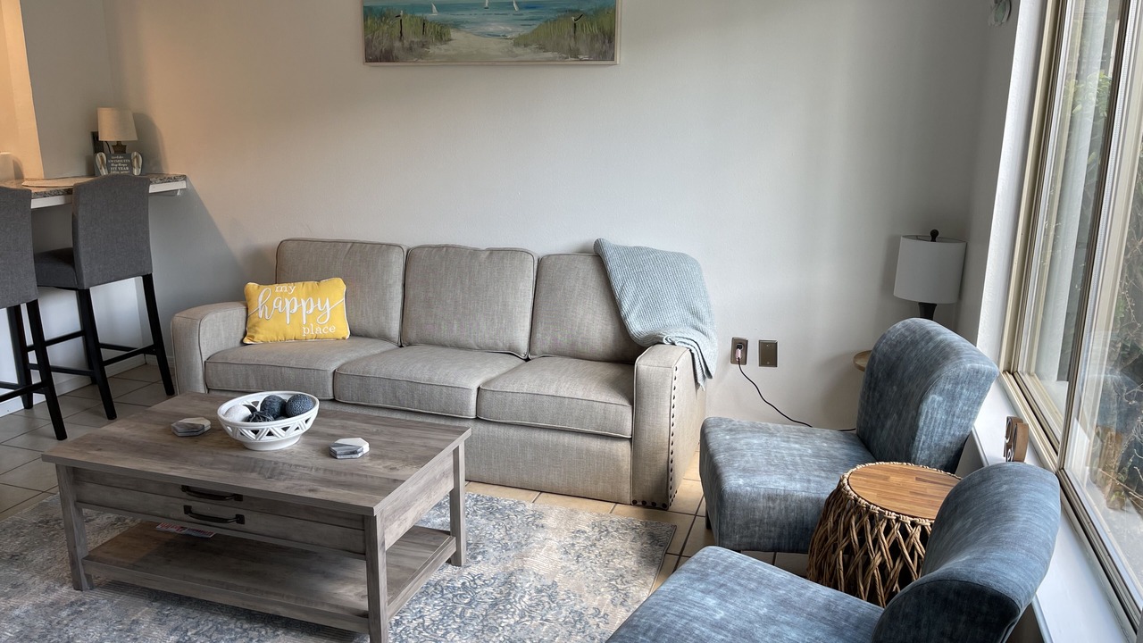 Photo of Livingroom in Mid America