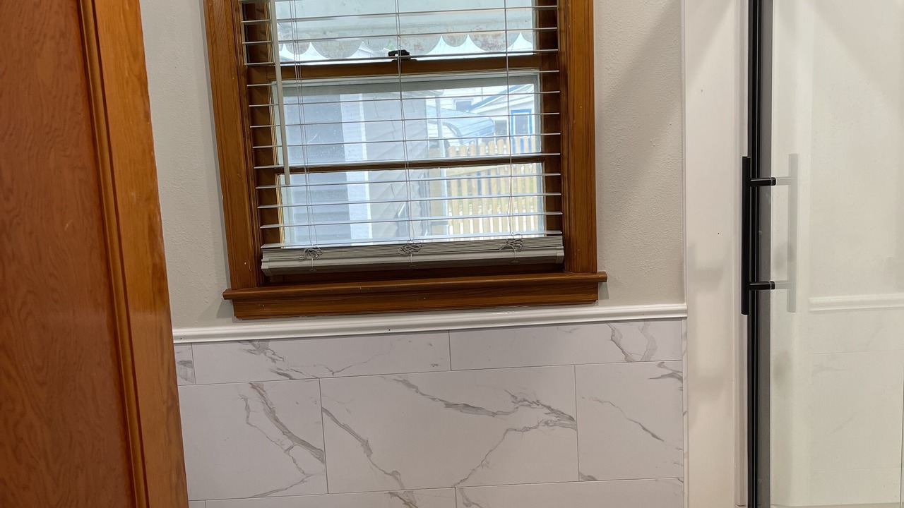 Photo of Bathroom in Guttenberg