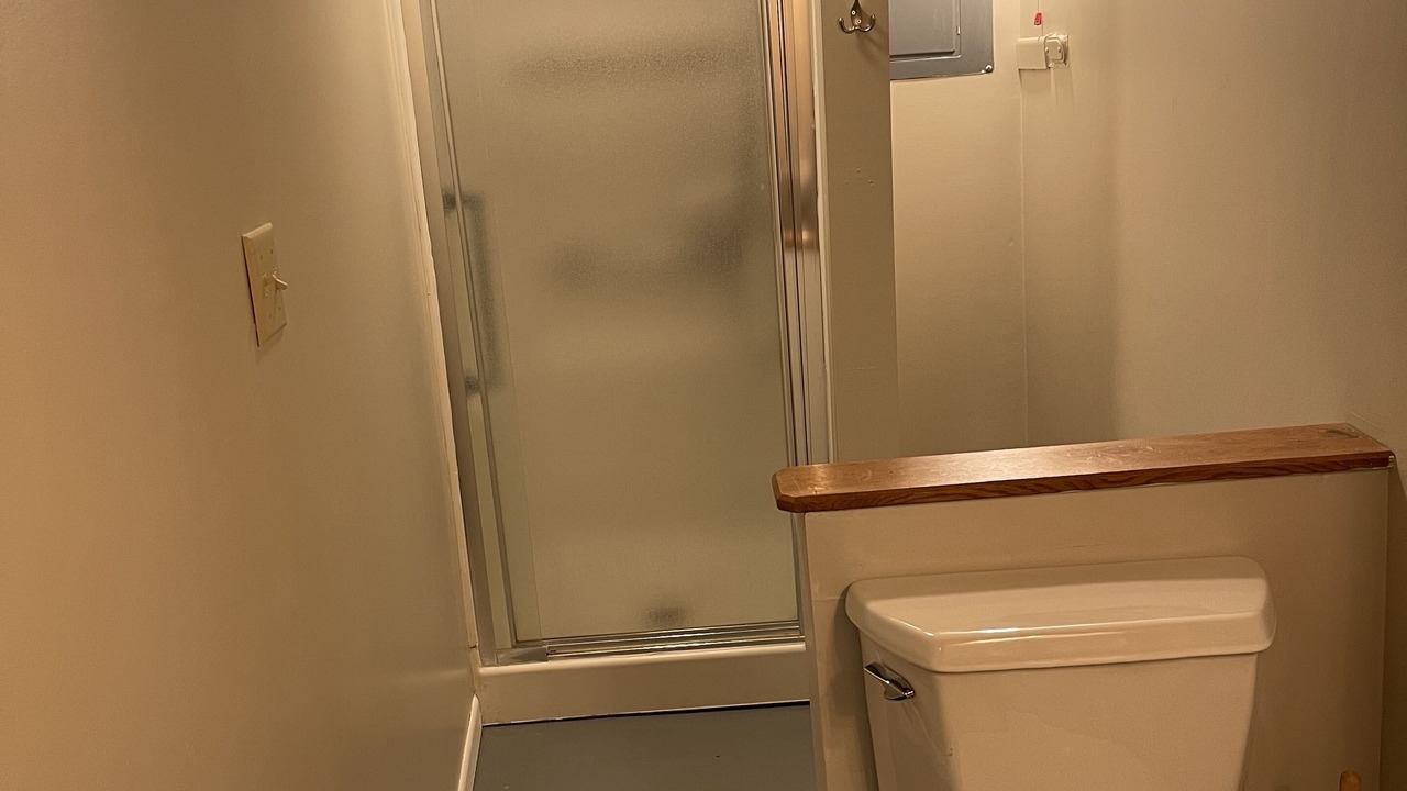 Photo of Bathroom in Guttenberg