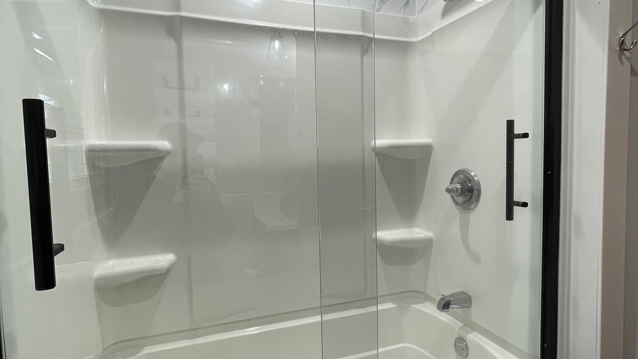 Photo of Bathroom in Guttenberg