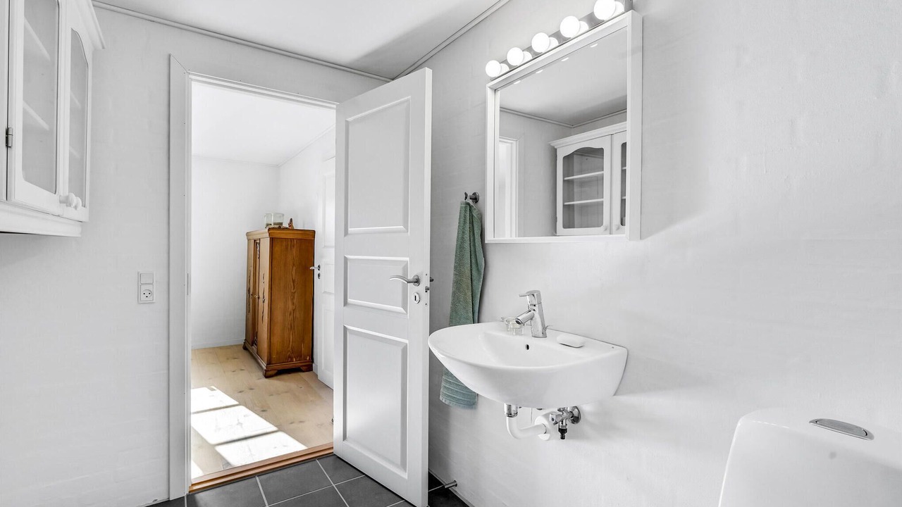 Photo of Bathroom in Øby