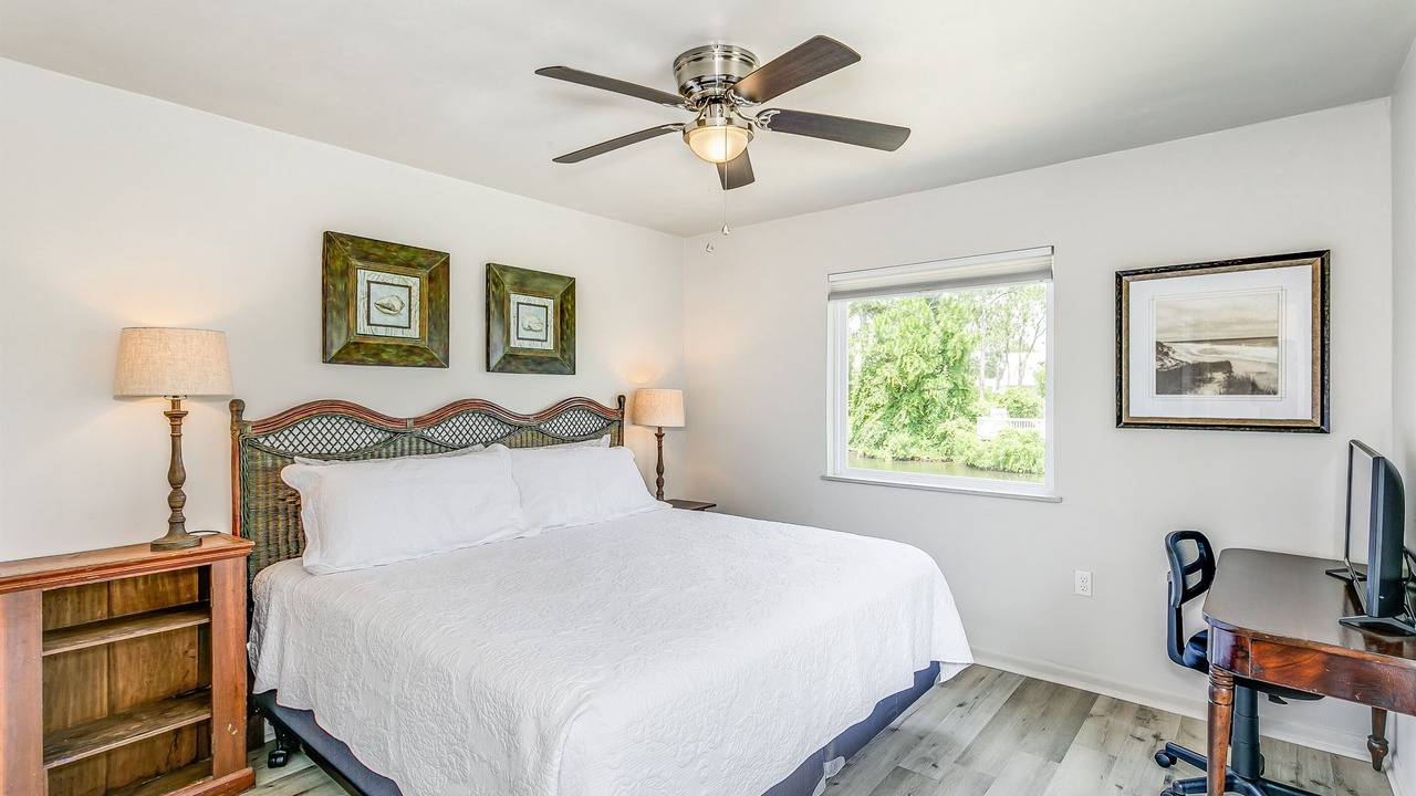 Photo of Bedroom in Gulf Breeze