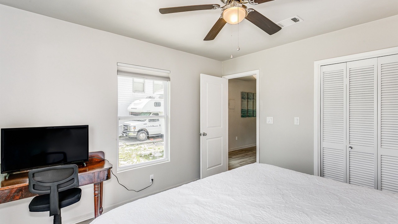 Photo of Bedroom in Gulf Breeze