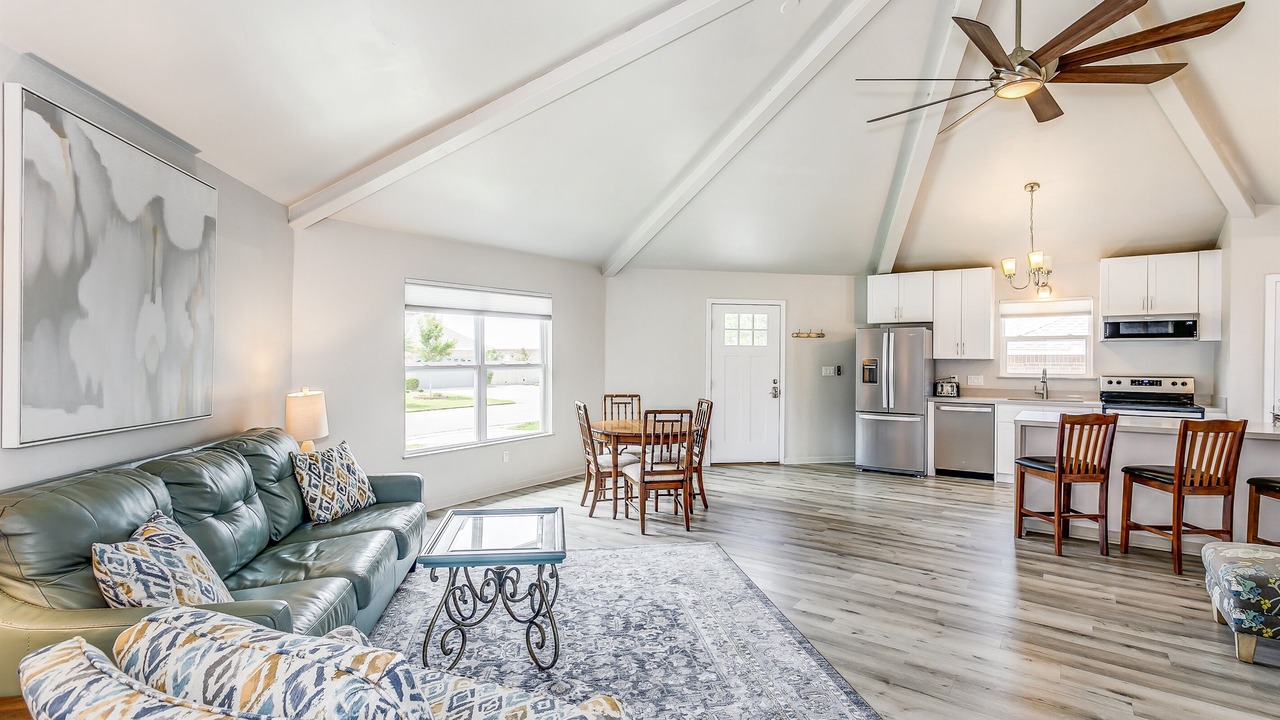 Photo of Livingroom in Gulf Breeze