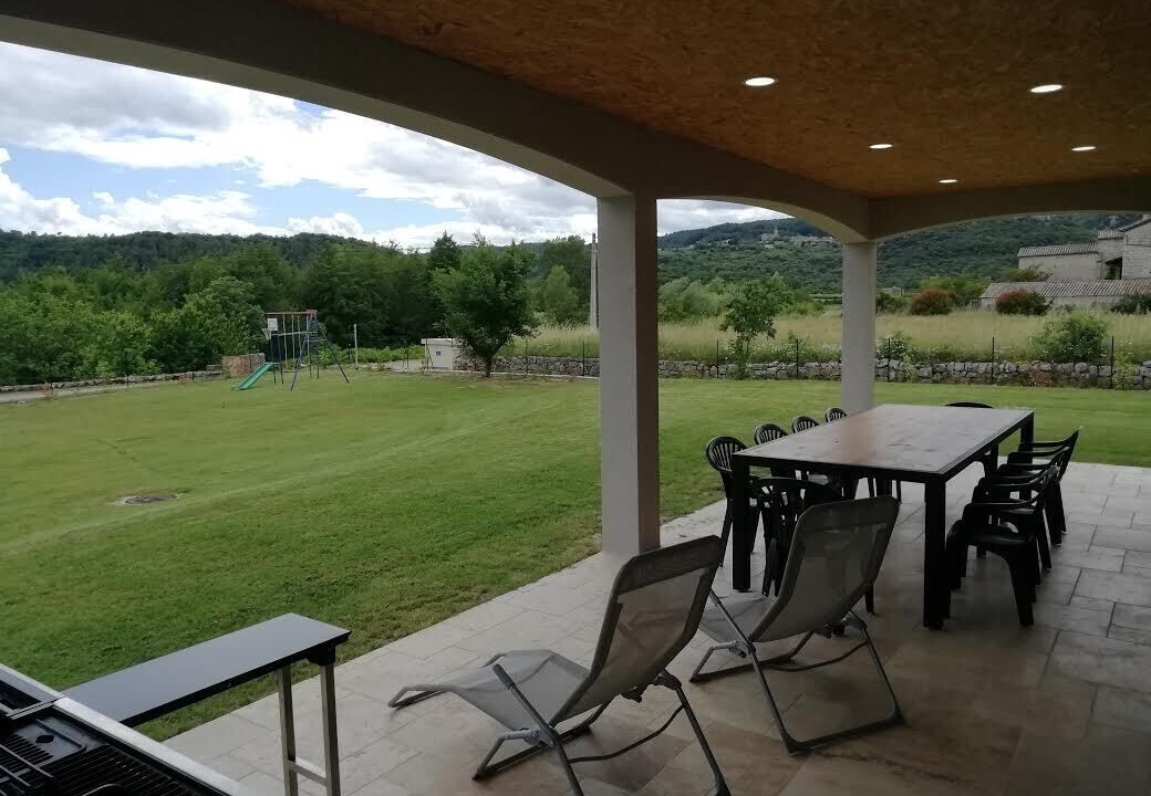 Photo of Outdoor in Banne