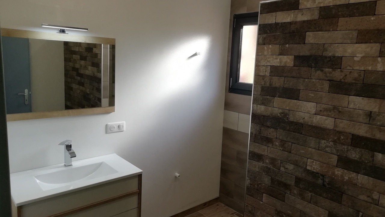 Photo of Bathroom in Banne