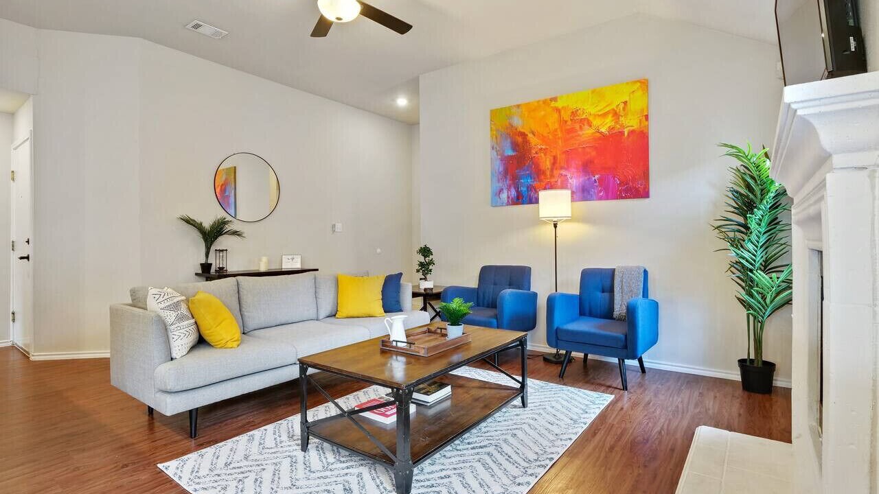 Photo of Livingroom in Round Rock