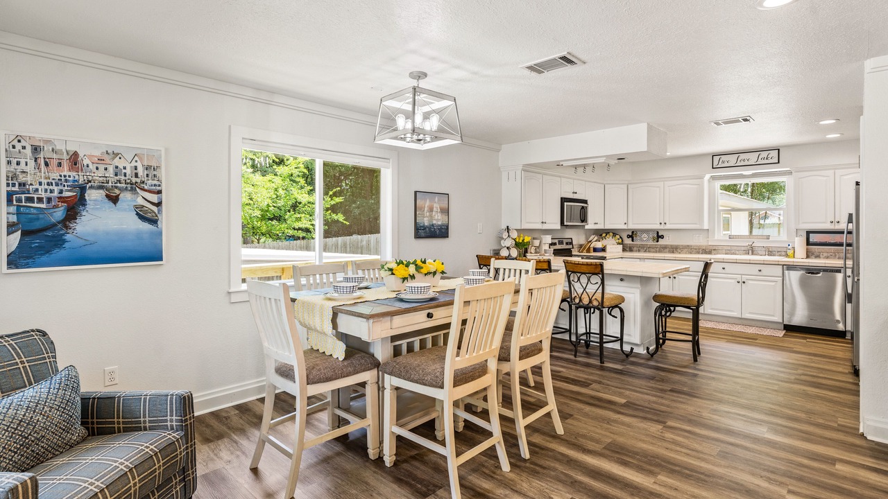 Photo of Others in Carolyn Estates