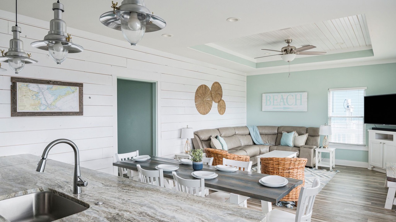 Photo of Livingroom in Crystal Beach