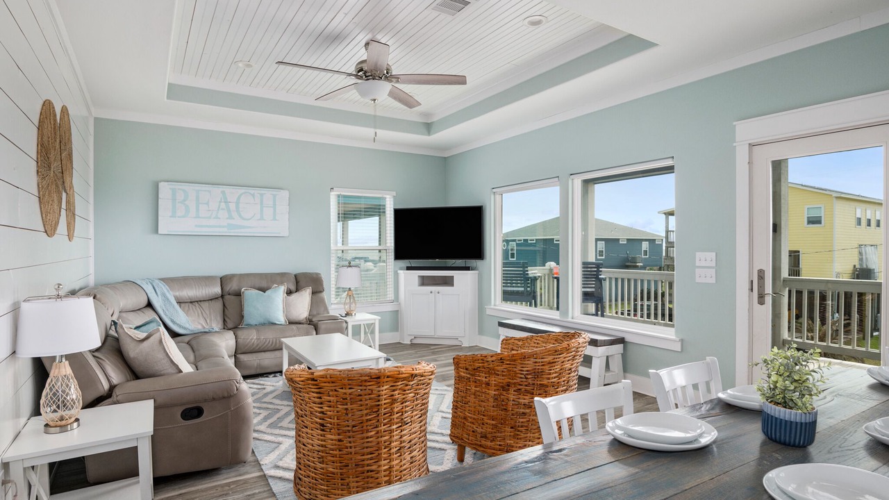 Photo of Livingroom in Crystal Beach