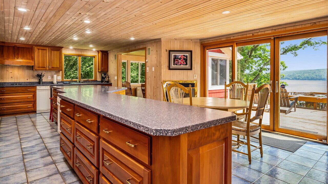 Photo of Others in Grange Landing