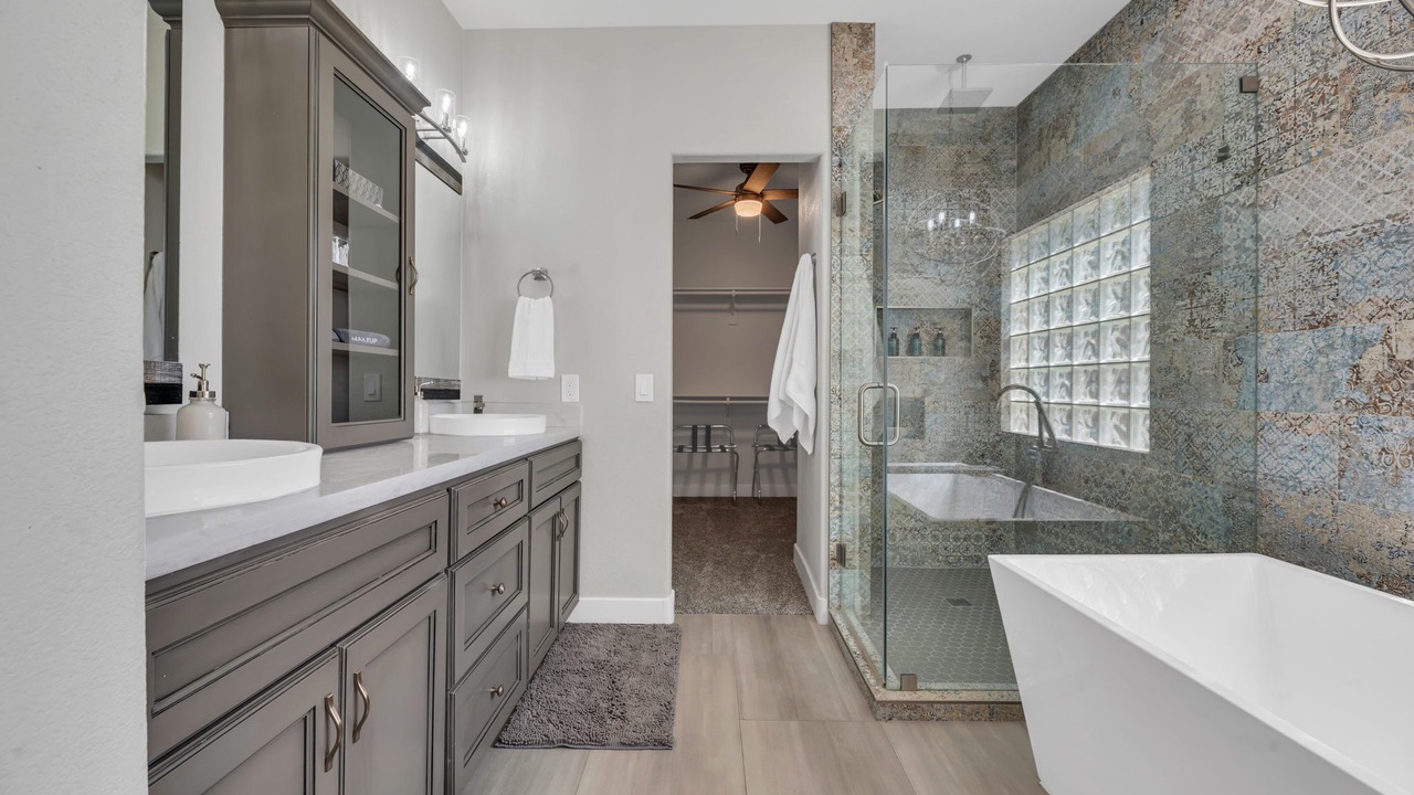 Photo of Bathroom in Palm Valley