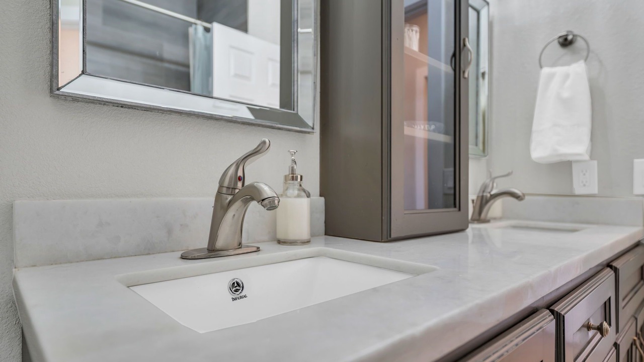 Photo of Bathroom in Palm Valley
