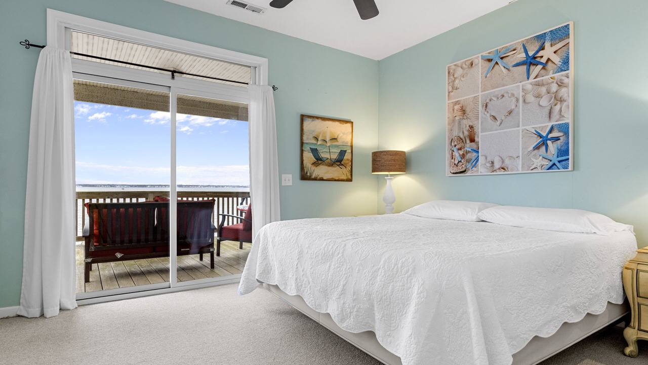 Photo of Bedroom in Emerald Isle