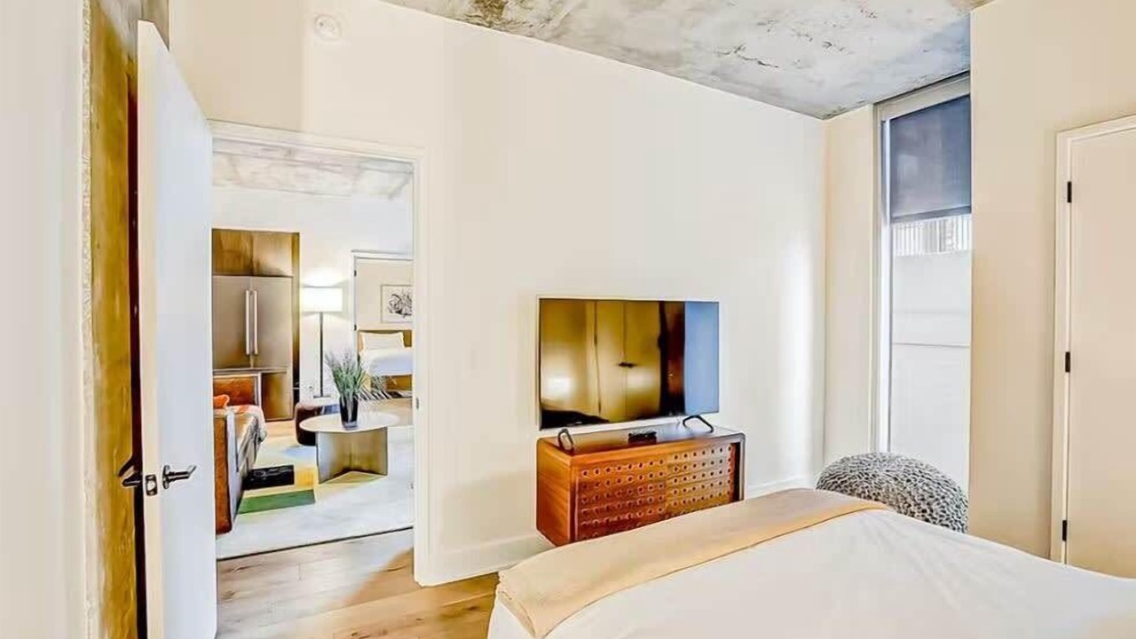 Photo of Bedroom in Rainey Street Historic District