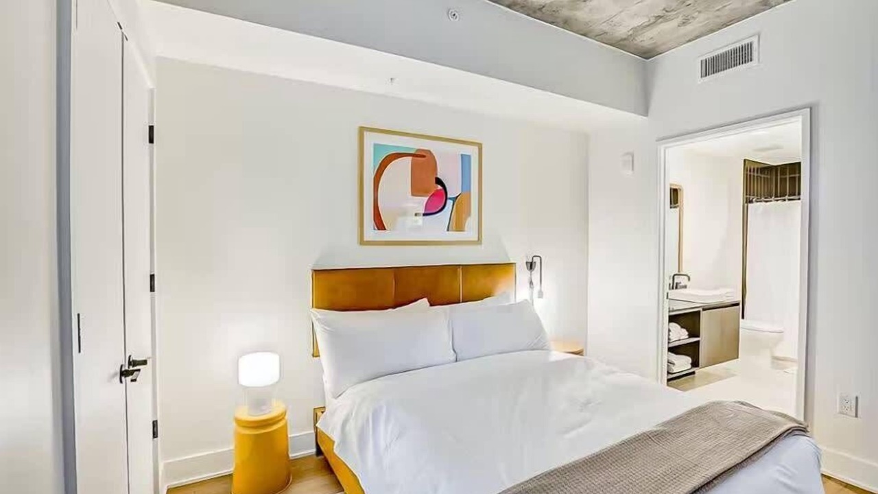 Photo of Bedroom in Rainey Street Historic District