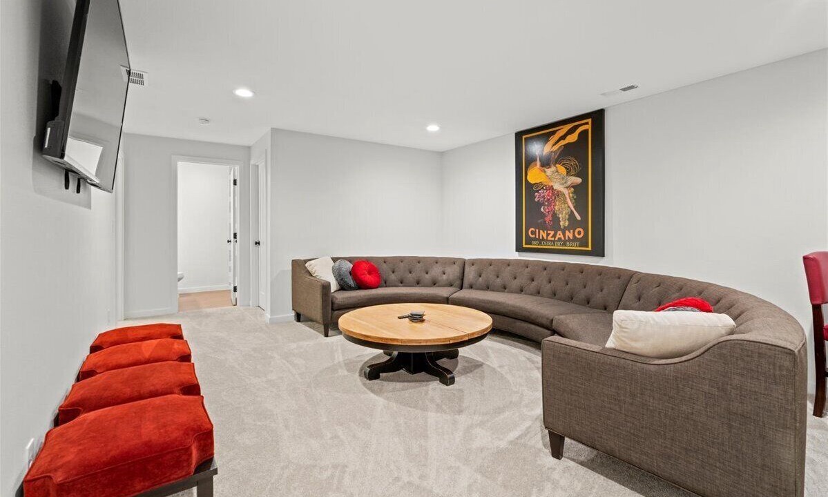 Photo of Livingroom in Cedar Falls